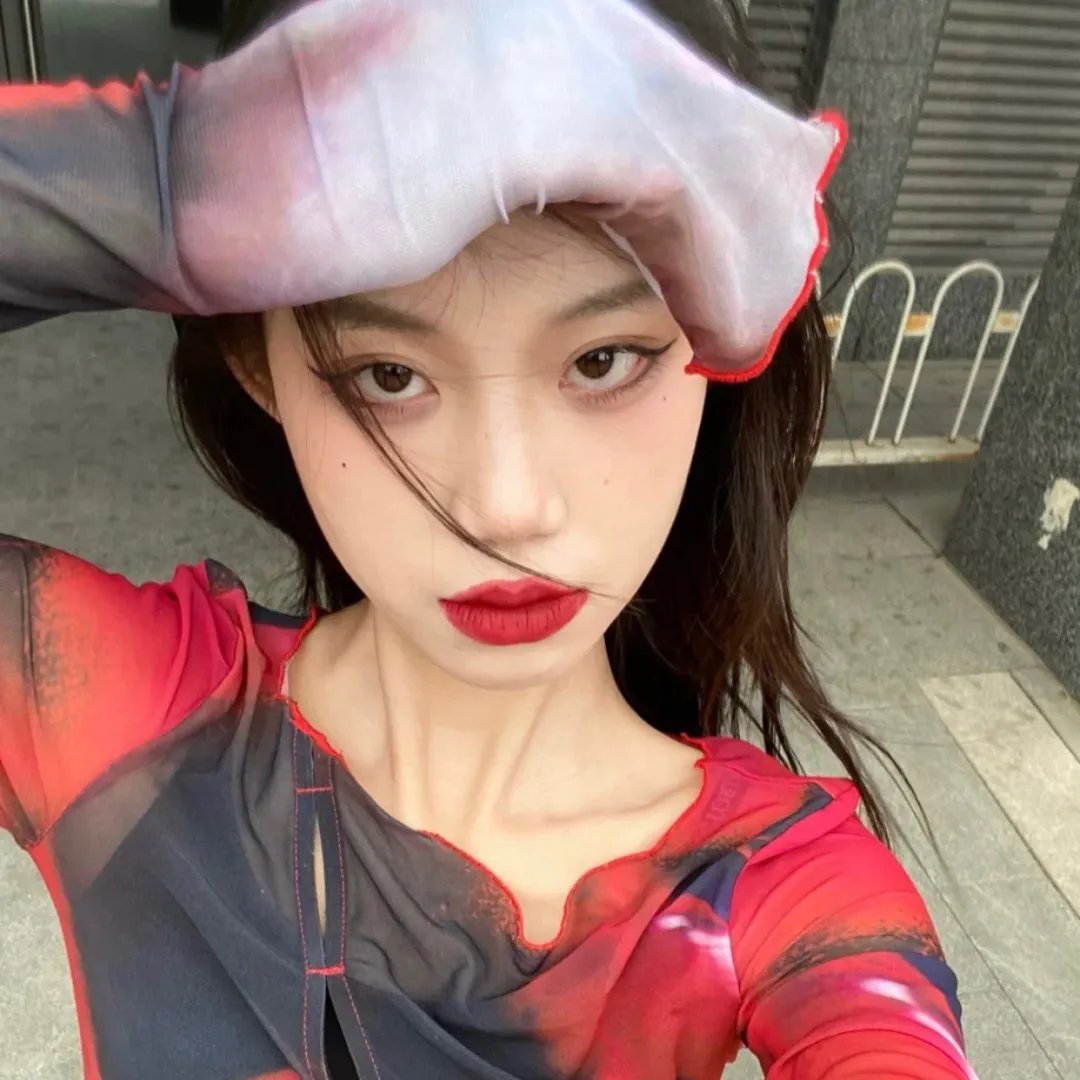 女警出更